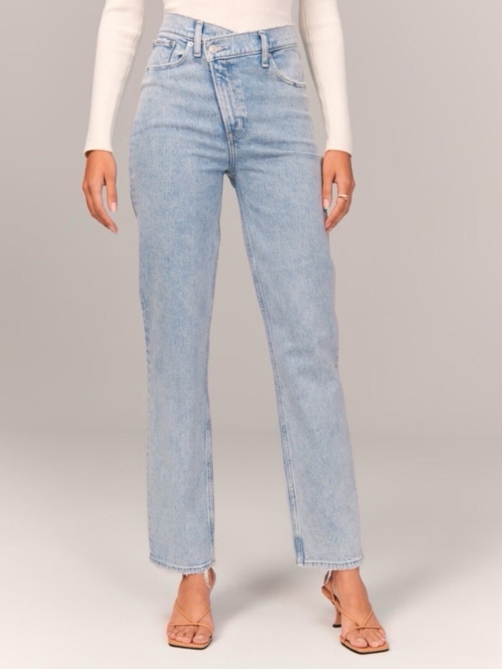 Abercrombie & Fitch The ’90s Straight Ultra High Rise Jeans Size 28 (6) X long